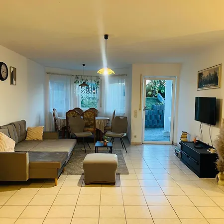 Schoene Grosse Im Mittelrheintal Nahe Loreley *