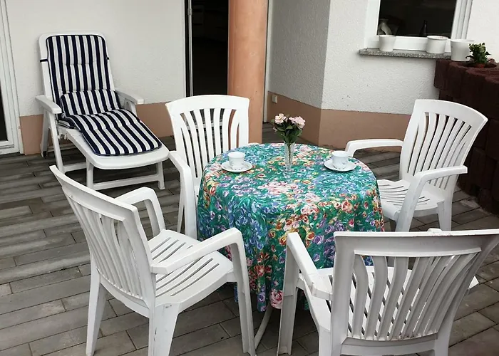 Schoene Grosse Im Mittelrheintal Nahe Loreley